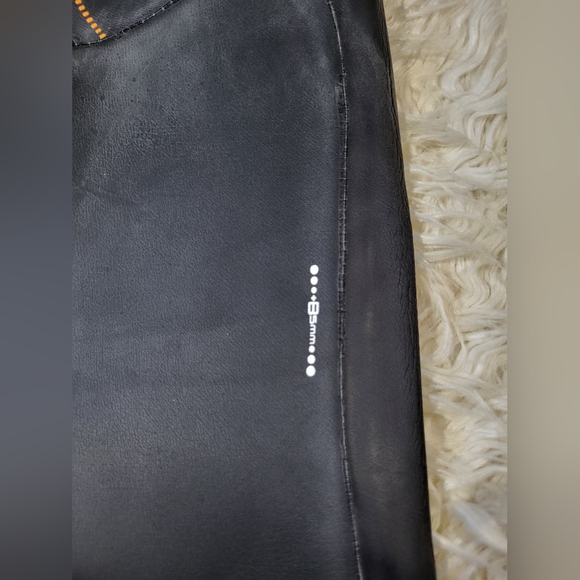 Blueseventy Men's Reaction Sleeveless Triathlon Wetsuit for Open Water Swimming - Picture 10 of 16